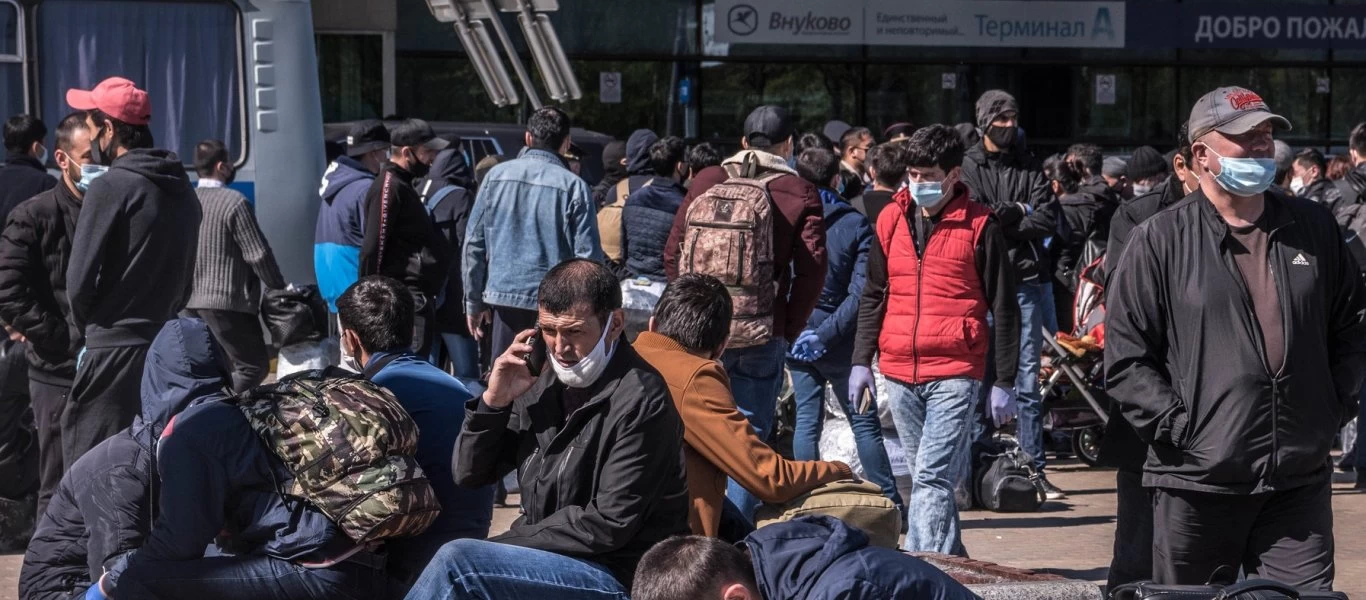 Ρωσία: Απελαύνει 1 εκατ. παράνομους μετανάστες μέχρι τις 15 Ιουνίου - Προβληματισμός για το που θα πάνε